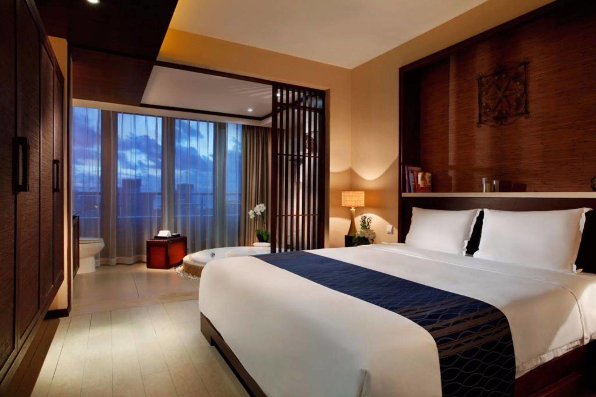 Serenity Coast All Suite Resort Sanya Zewnętrze zdjęcie